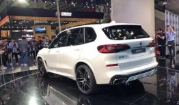 广州爆料宝马车视频最新,冲突升级，街头冲突引热议